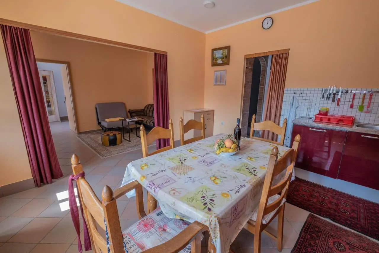Apartment Apartman & Rooms Pejo Jadranovo