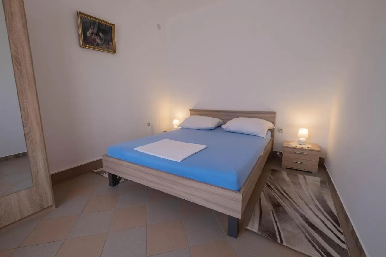 Apartman & Rooms Pejo Jadranovo 0*,